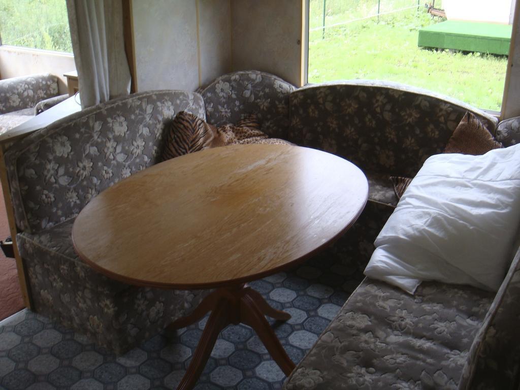 Guest House Kalnu Pupoli Šenheida Quarto foto