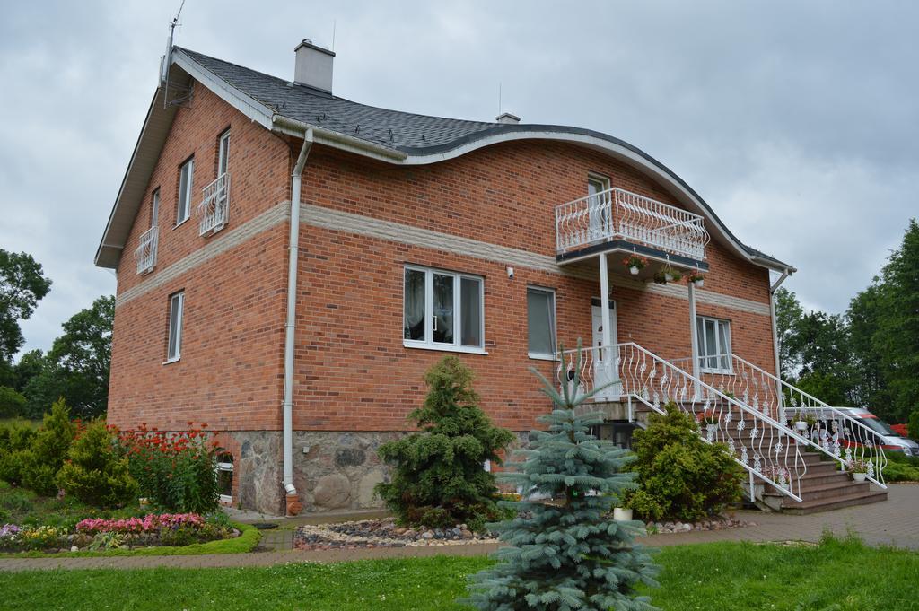 Guest House Kalnu Pupoli Šenheida Exterior foto